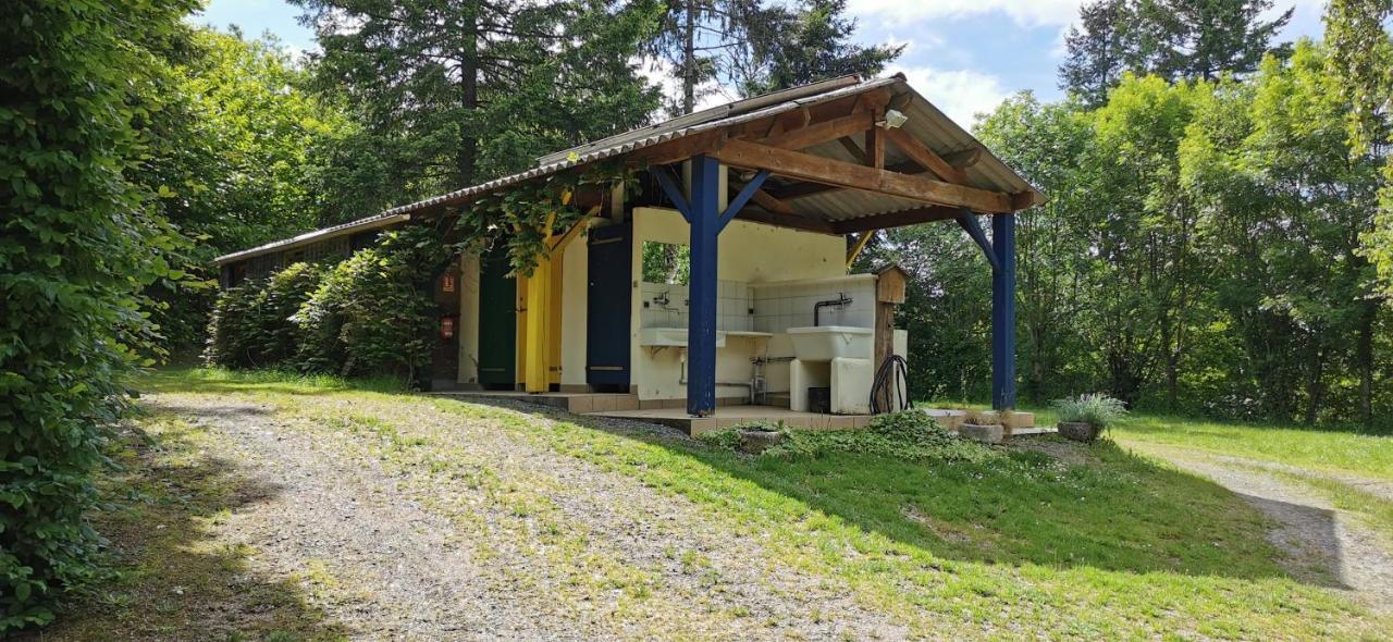 Camping De La Chagnee Saint-Aubin-le-Cloud Exterior foto